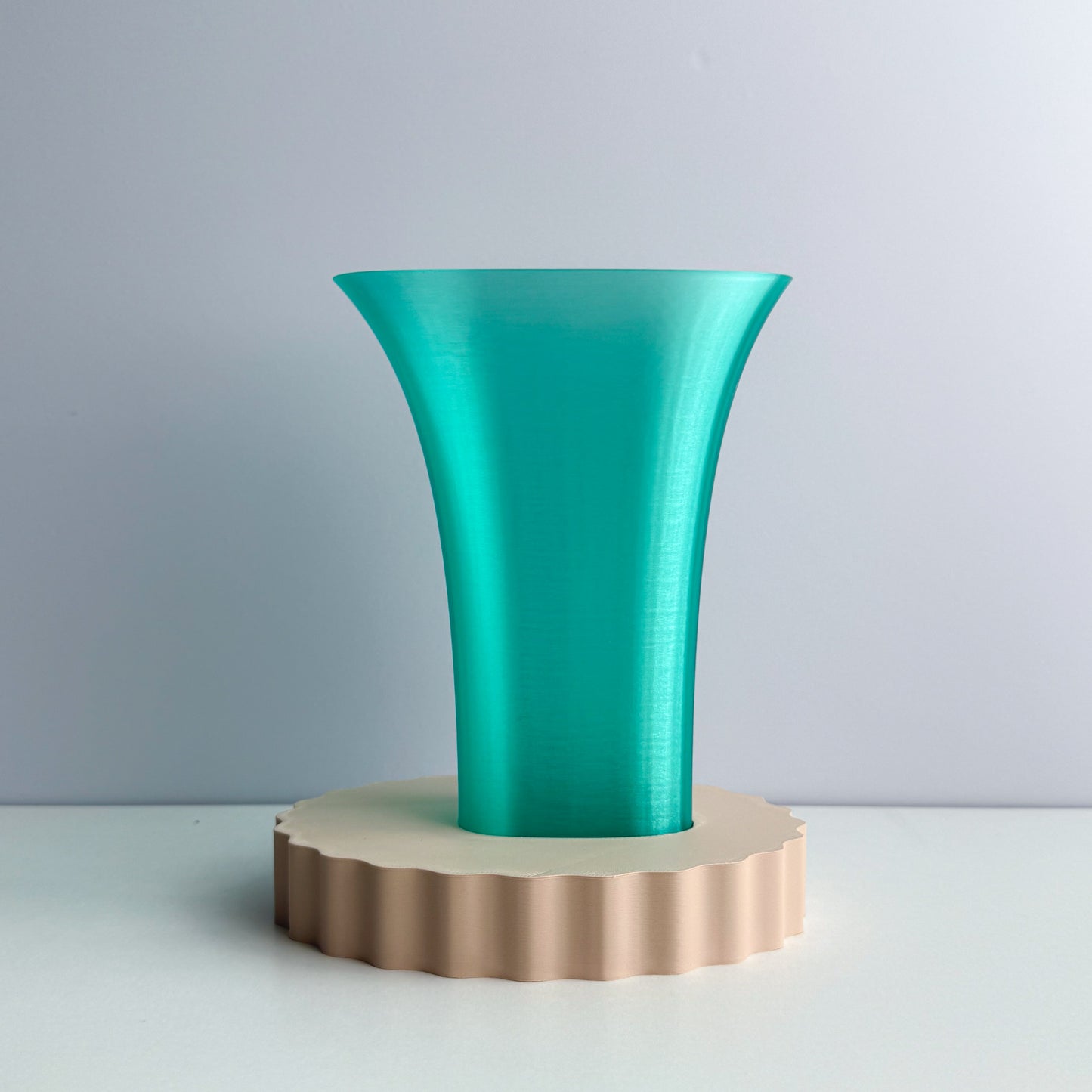 Flare Vase/Oval Plate Set
