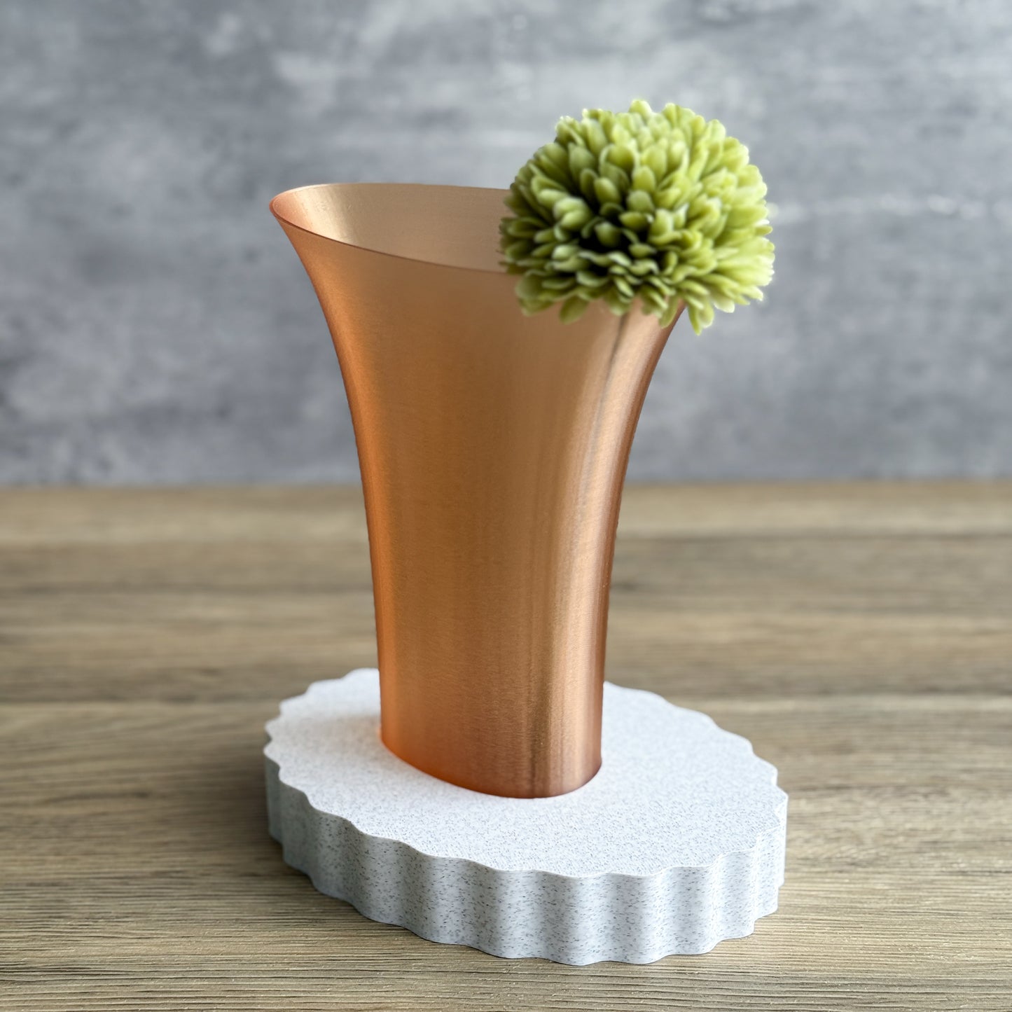 Flare Vase/Oval Plate Set