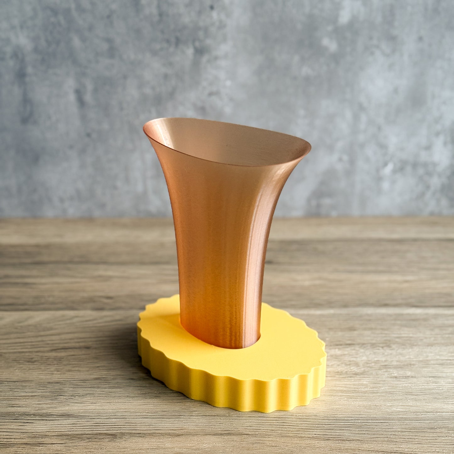 Flare Vase / Oval Plate