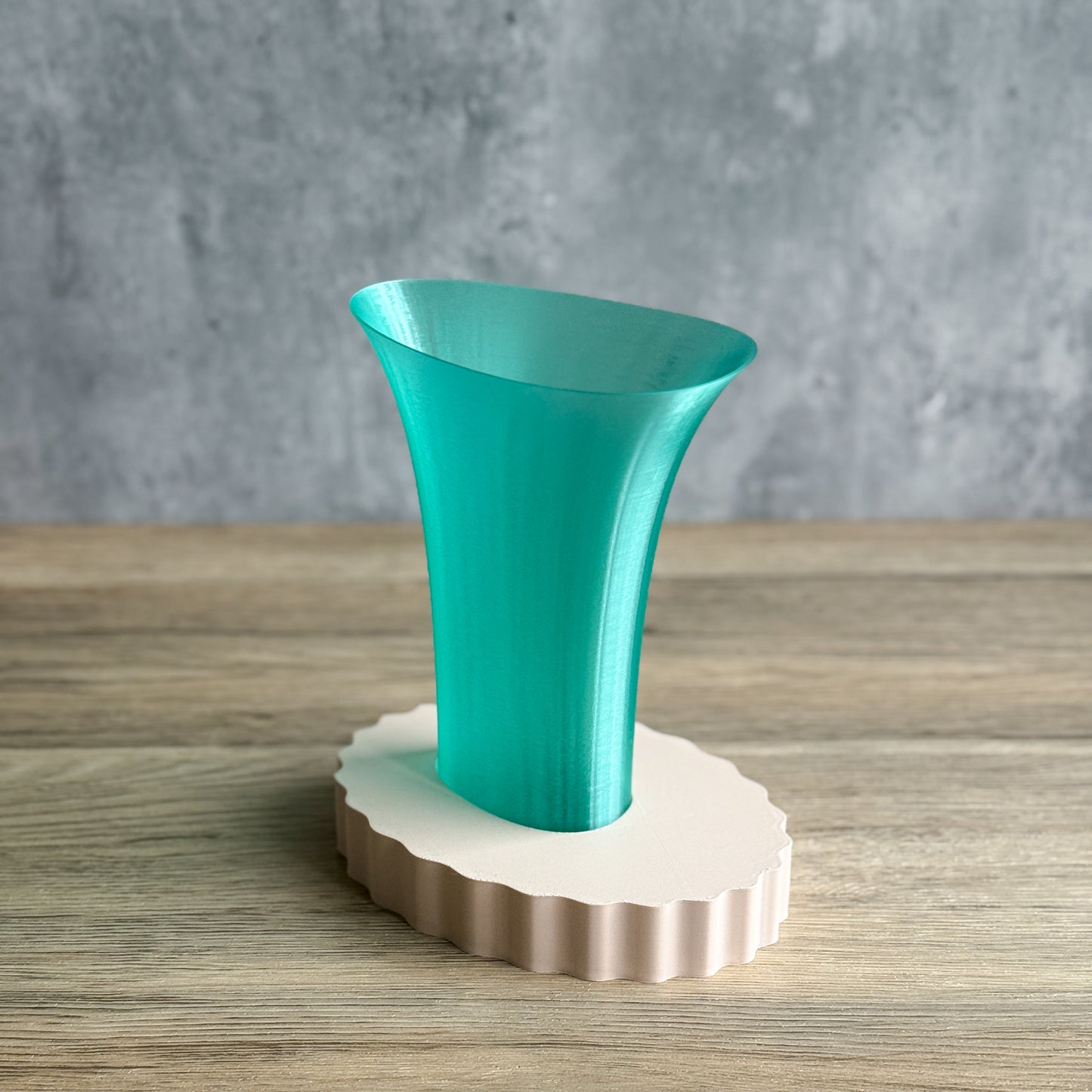 Flare Vase / Oval Plate